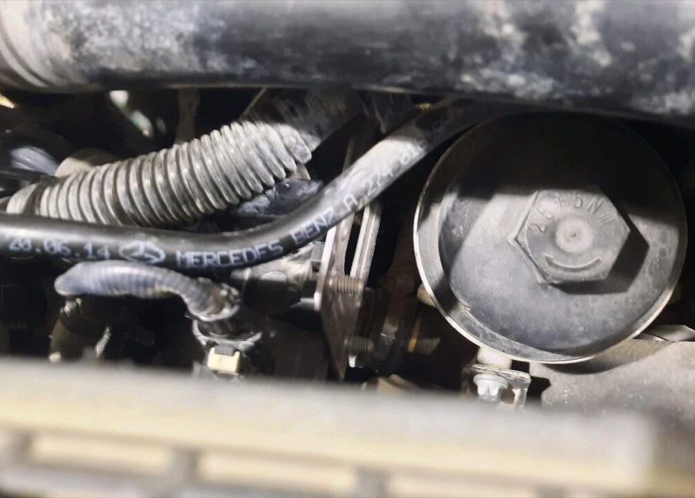 Mercedes-Benz engine with turbocharger