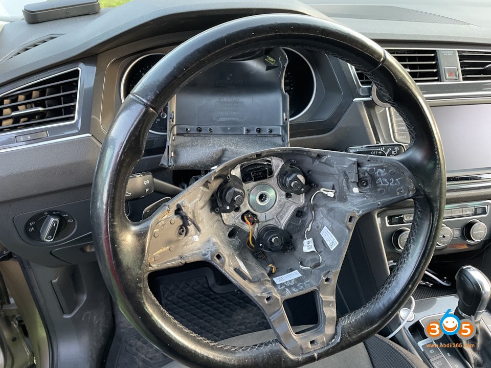 Vnci 6154a Installed Adaptive Cruise 2