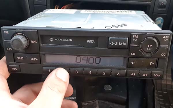 VW Radio Code 4